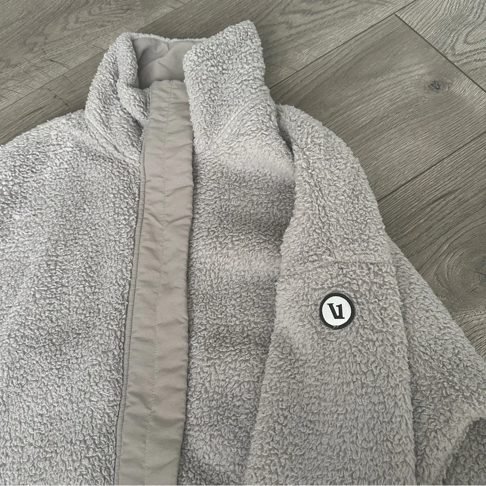 Vuori Alpine Women's Cream Fleece Jacket size Large - Picture 4 of 11